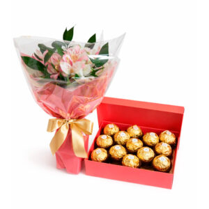 Buquê de Flores com Caixa Presente Rosa e Bombons Ferrero Rocher